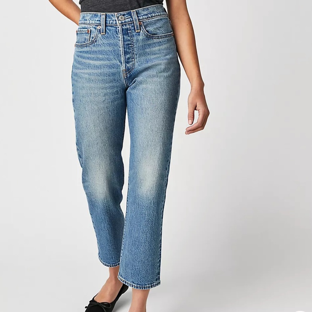 NWT Levi’s Wedgie Straight Jeans